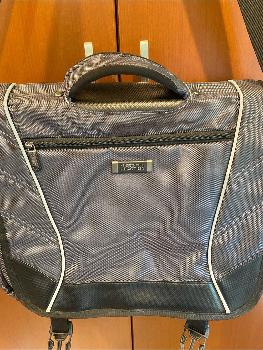 Kenneth Cole Reaction Men's Gray and Black Laptop Briefcase